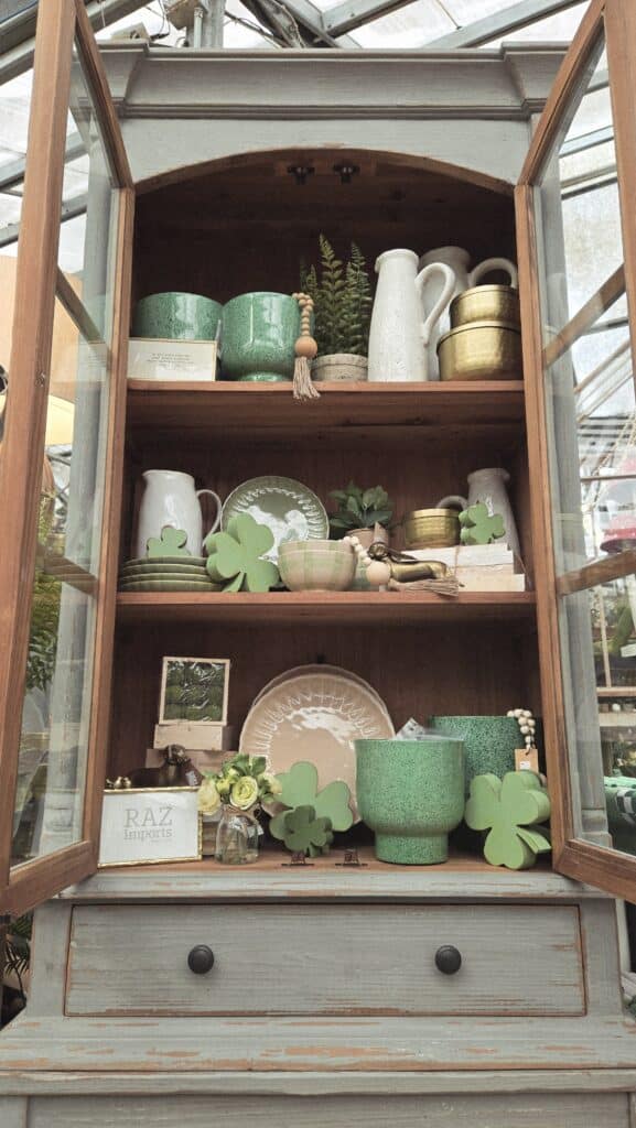 Green Shelf